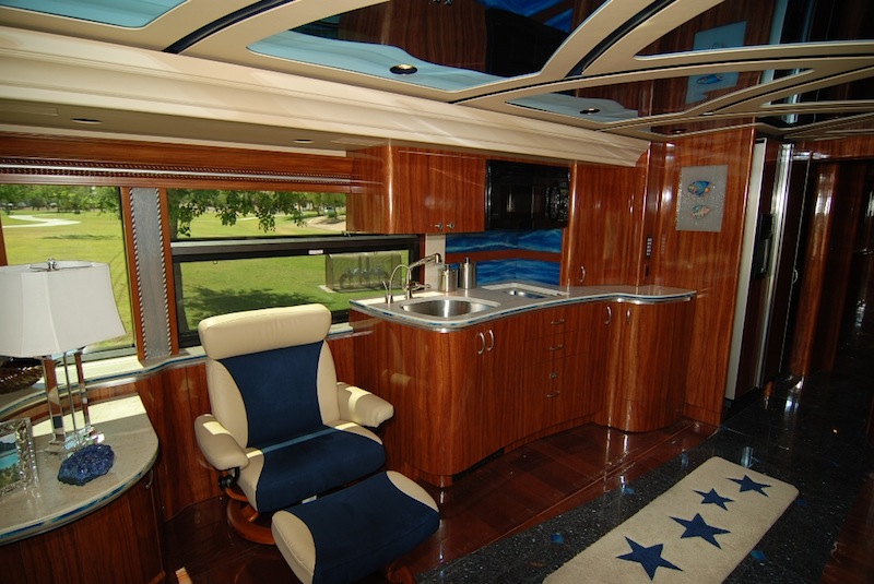 2009 Prevost Marathon H3-45