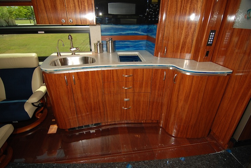 2009 Prevost Marathon H3-45