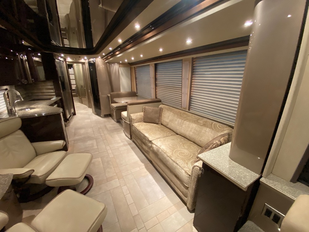 2009 Prevost Country Coach XLII For Sale