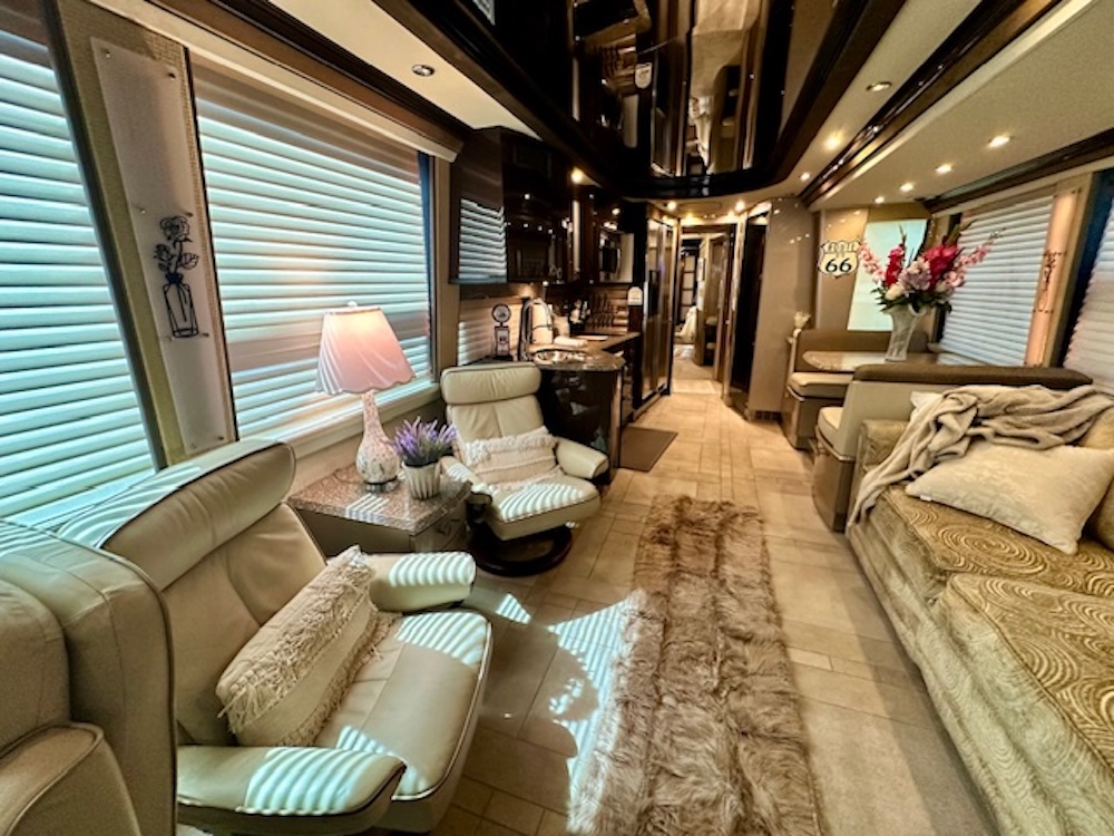 2009 Prevost Country Coach XLII For Sale