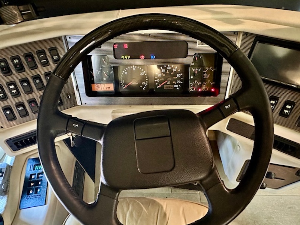 2009 Prevost Country Coach XLII For Sale