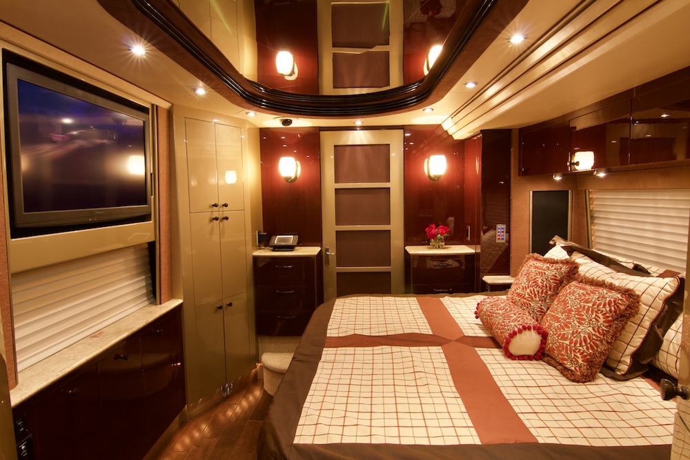 2009 Prevost Country Coach XLII For Sale