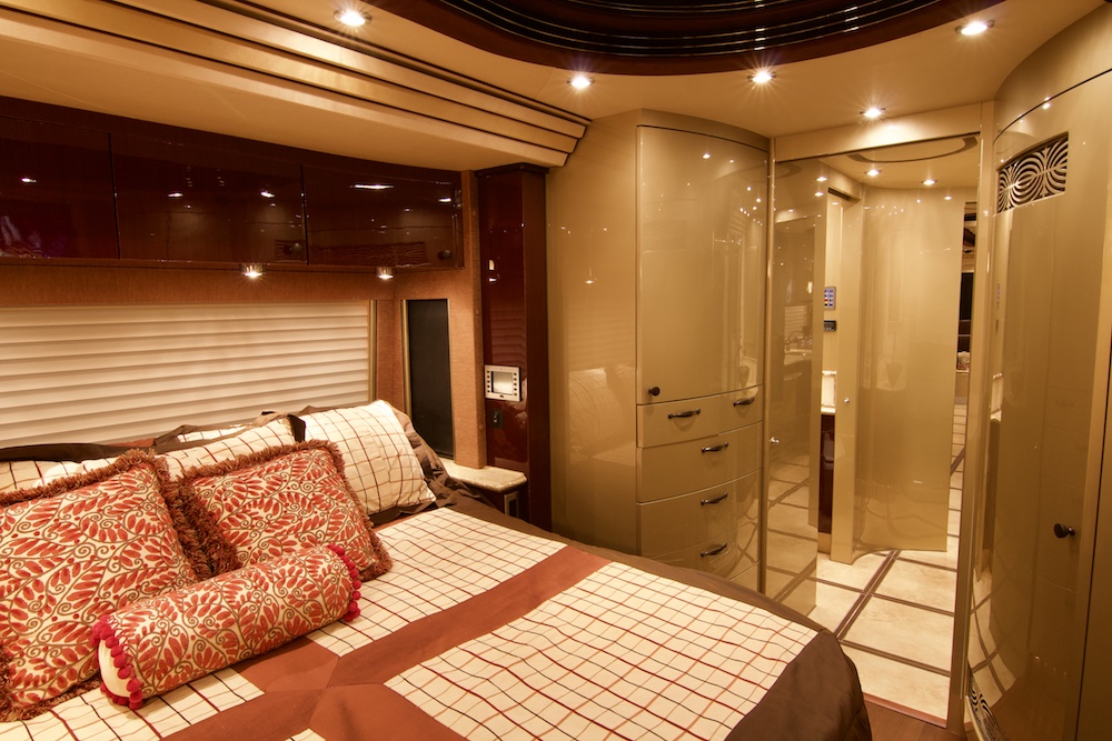 2009 Prevost Country Coach XLII For Sale