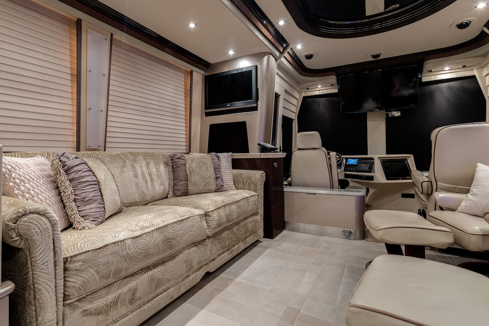 2009 Prevost Country Coach XLII For Sale