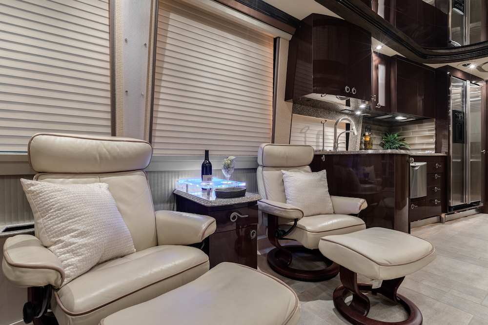 2009 Prevost Country Coach XLII For Sale