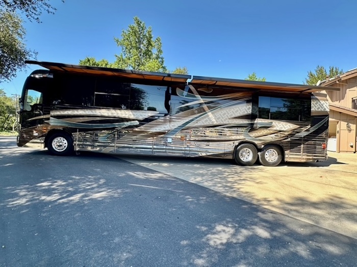 2009 Prevost Country Coach XLII For Sale