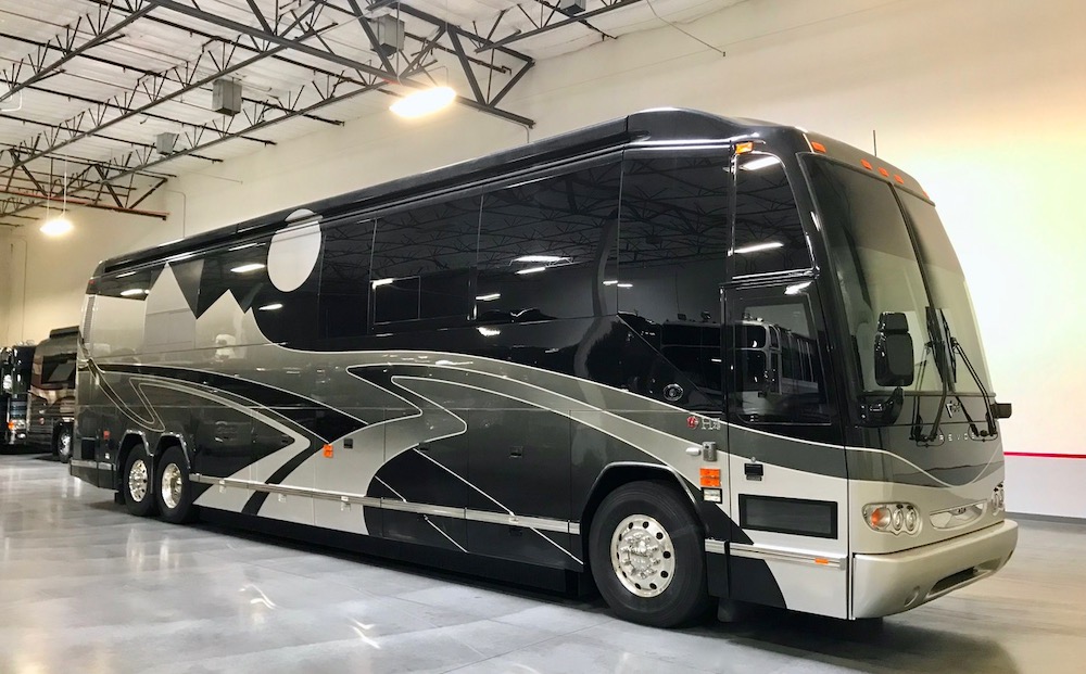 2009 Prevost Featherlite H3-45 For Sale