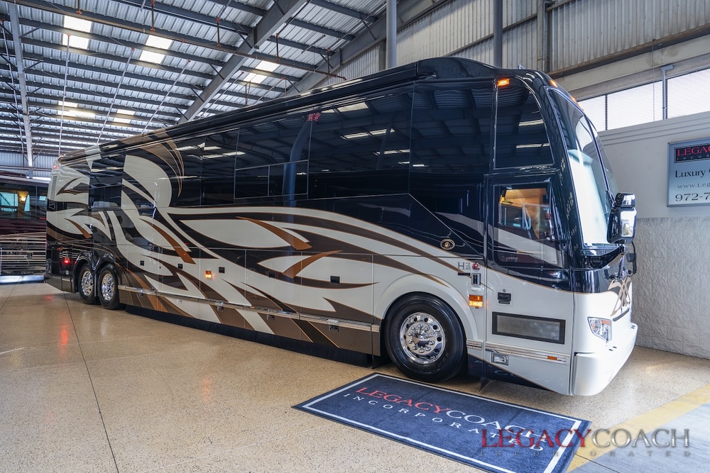 2009 Prevost Featherlite H3-45 For Sale