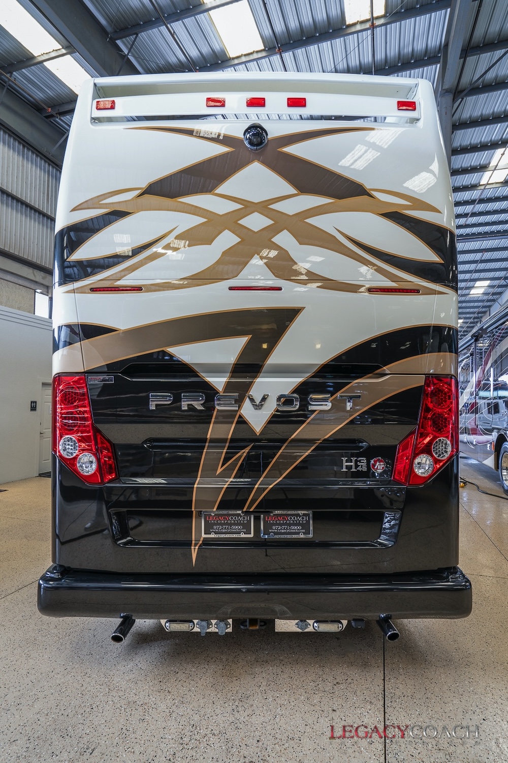 2009 Prevost Featherlite H3-45 For Sale