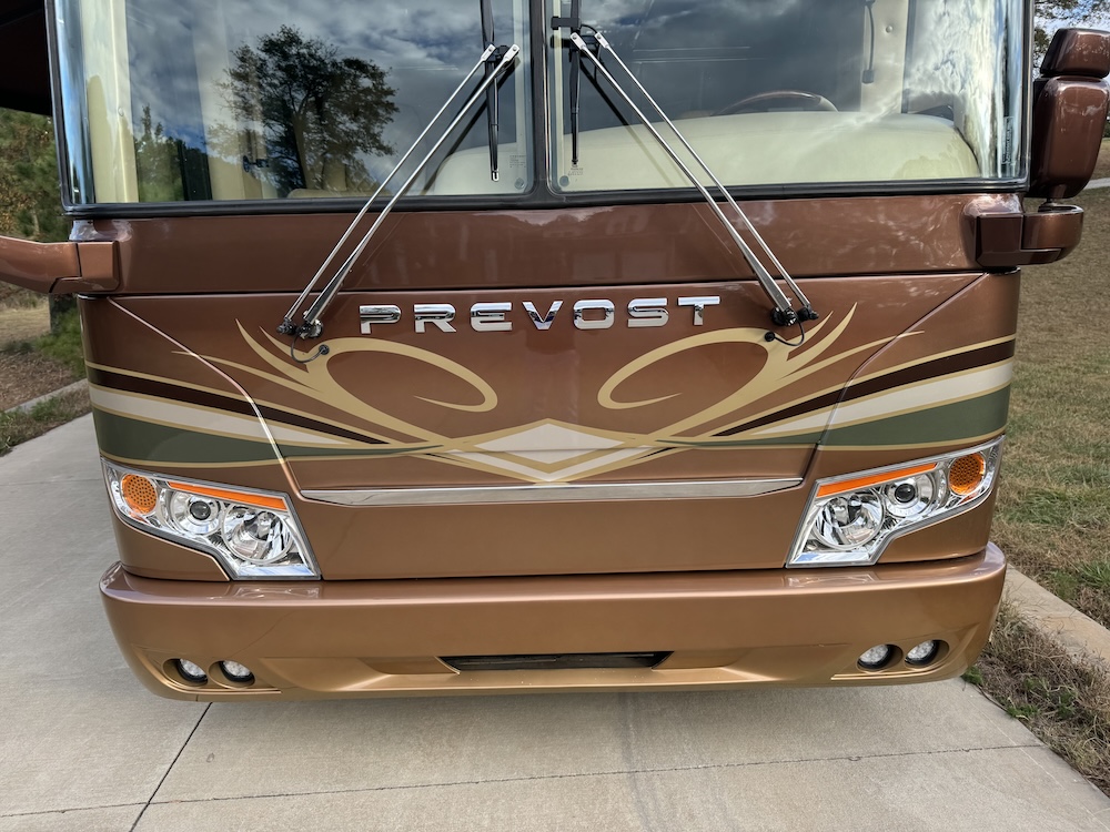 2009 Prevost Featherlite H3-45 For Sale