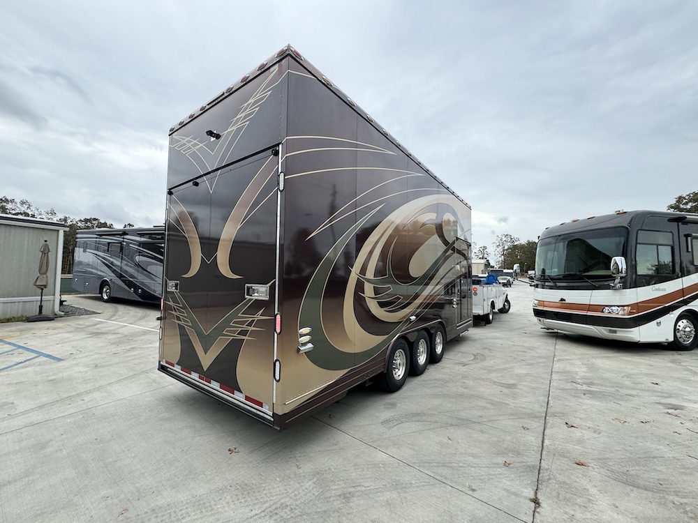 2009 Prevost Featherlite H3-45 For Sale