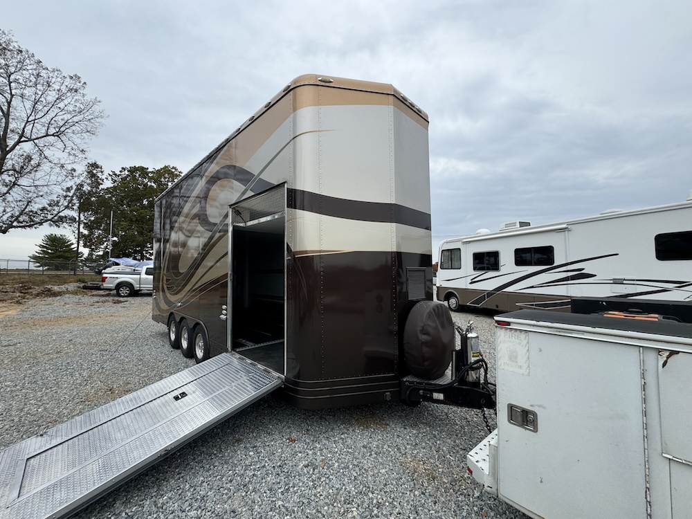 2009 Prevost Featherlite H3-45 For Sale