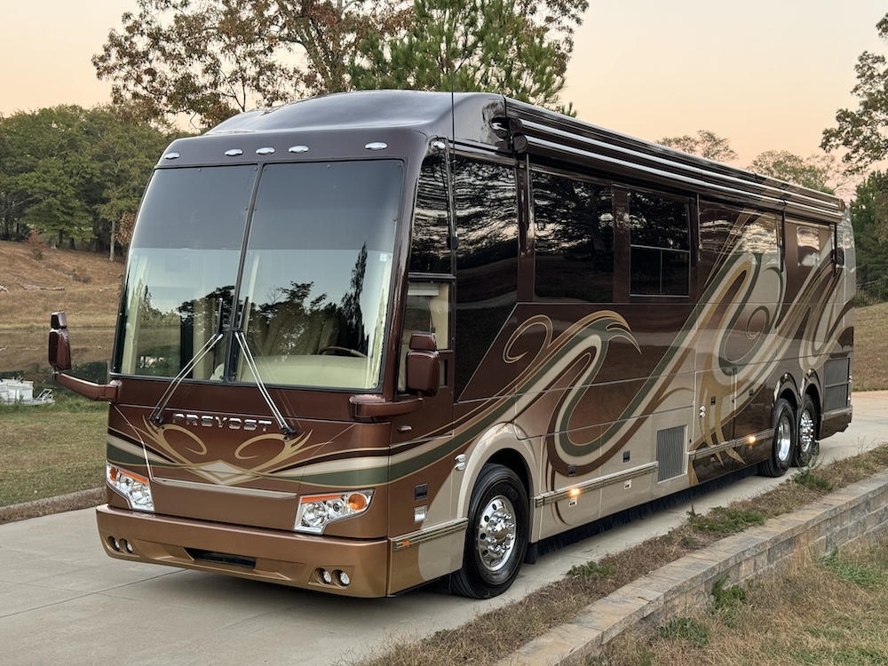 2009 Prevost Featherlite H3-45 For Sale