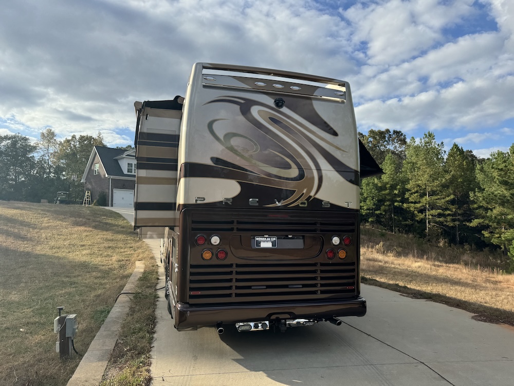 2009 Prevost Featherlite H3-45 For Sale