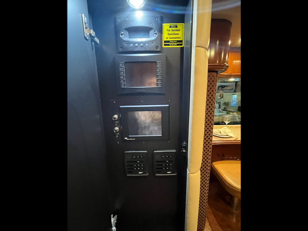 2008 Prevost  H3-45 For Sale