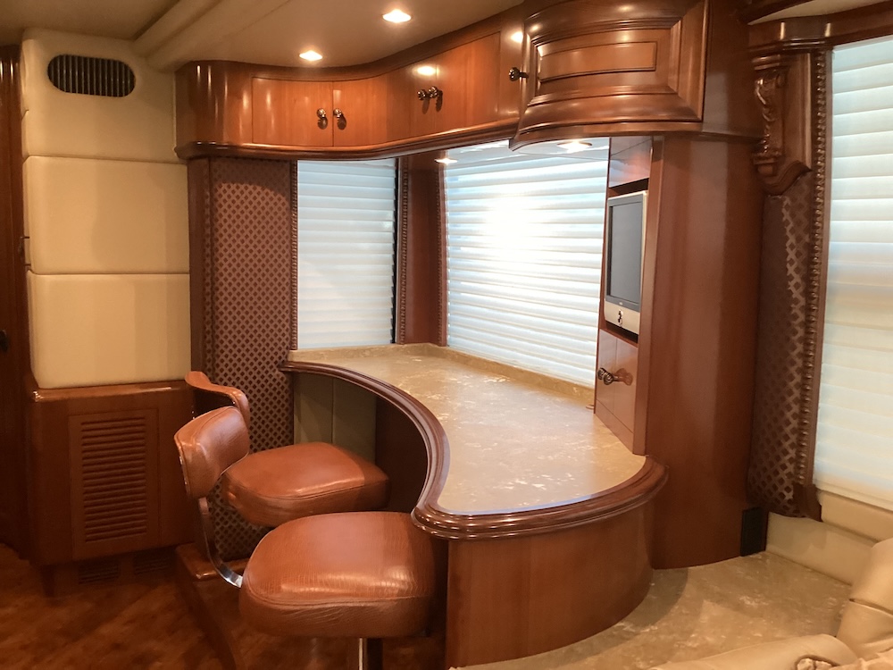 2008 Prevost  H3-45 For Sale