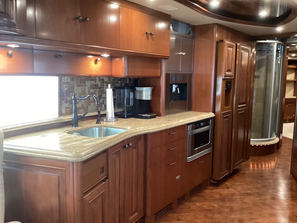 2008 Prevost  H3-45 For Sale