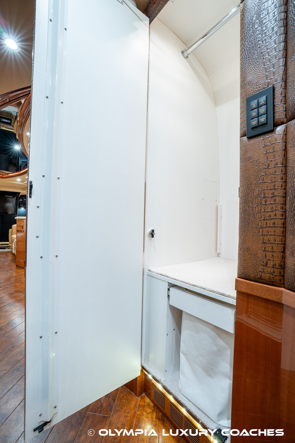 2009 Prevost Liberty  H3-45 For Sale