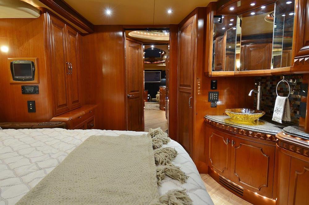 2009 Prevost Liberty H3-45 For Sale