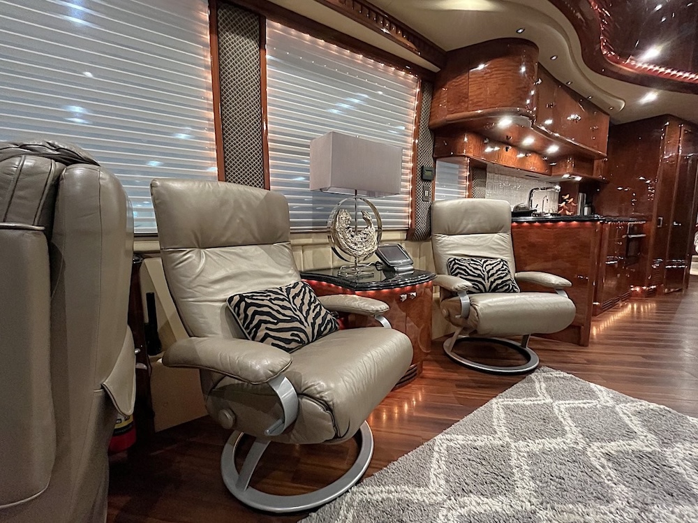 2009 Prevost Liberty XLII For Sale