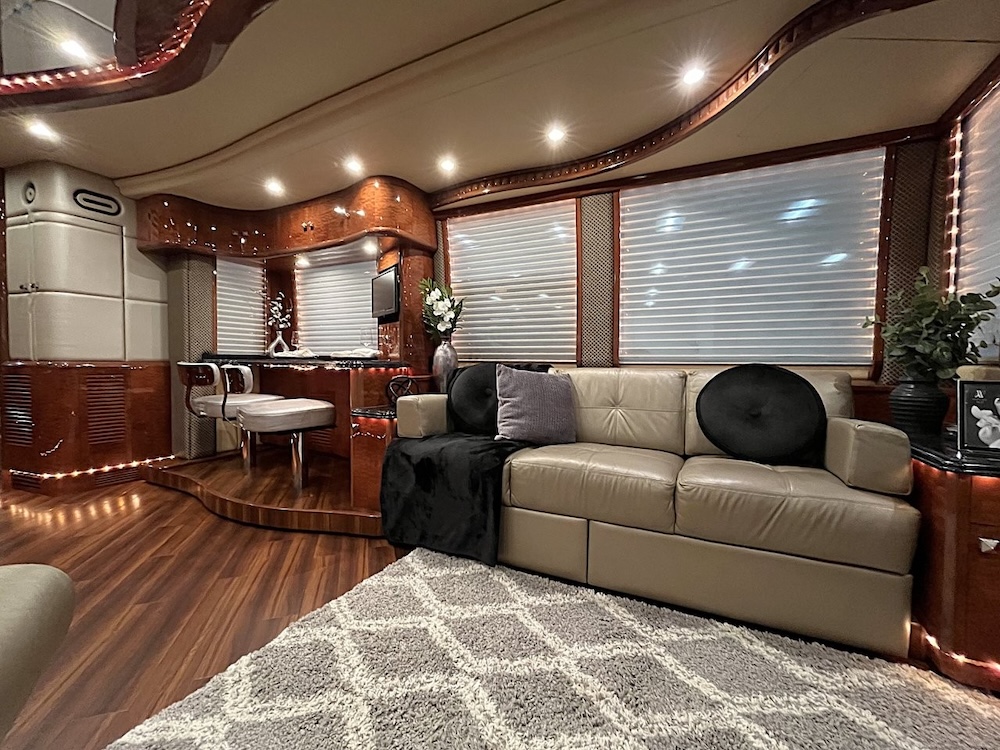 2009 Prevost Liberty XLII For Sale