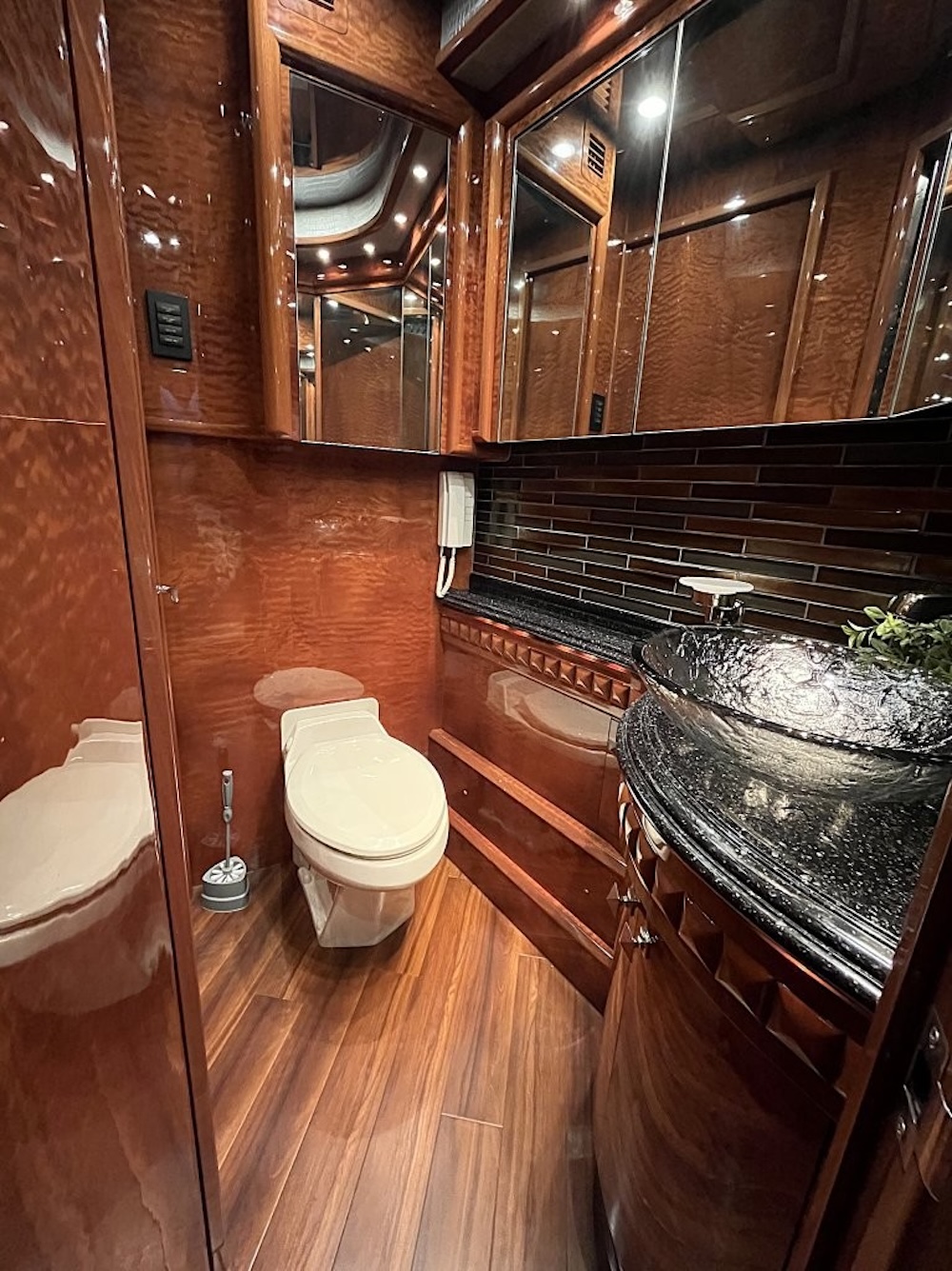 2009 Prevost Liberty XLII For Sale
