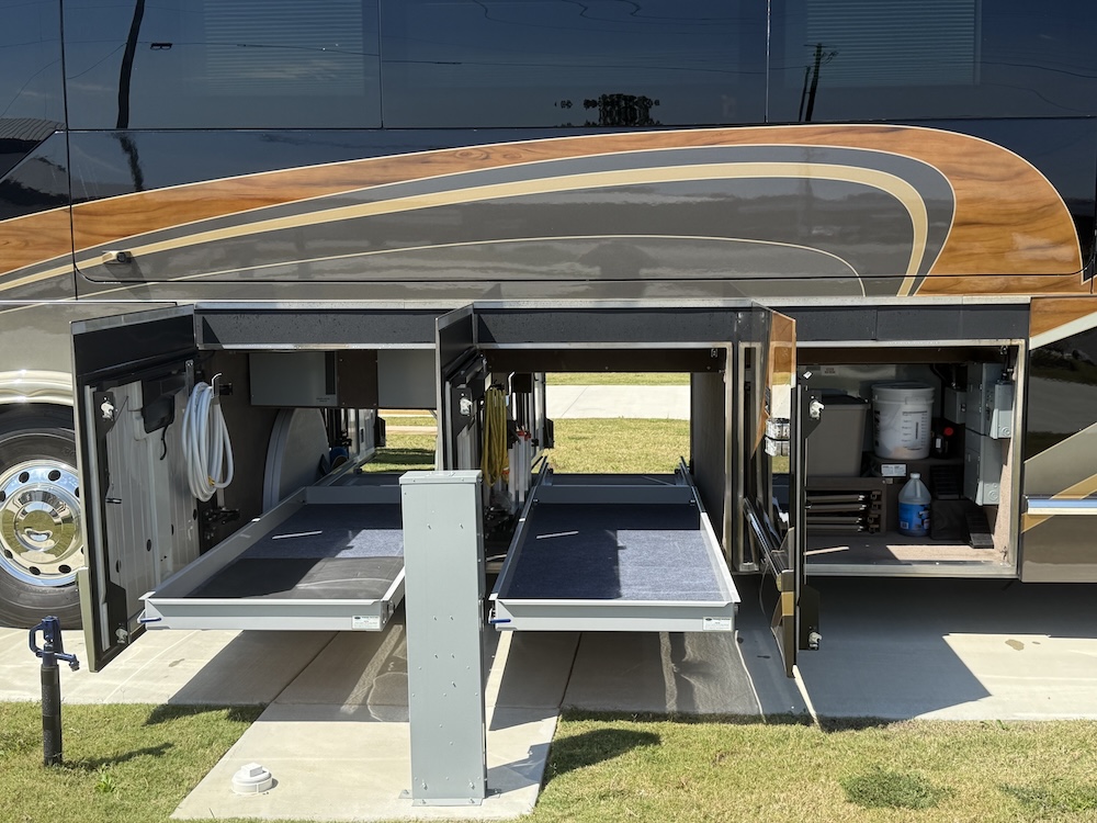 2009 Prevost Marathon H3-45 For Sale