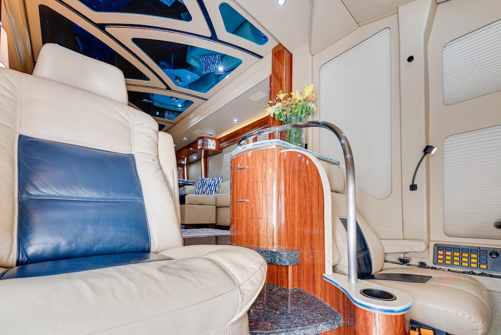 2009 Prevost Marathon H3-45 For Sale