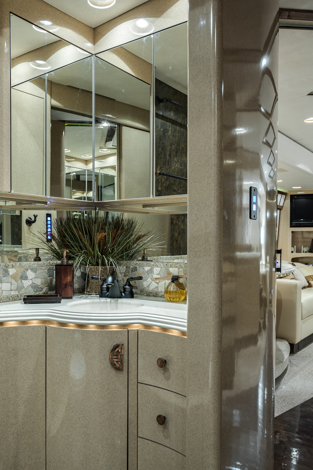 2009 Prevost Marathon H3-45 For Sale