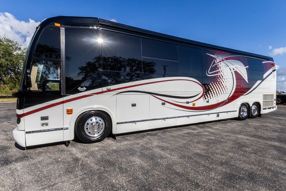 2009 Prevost Marathon  H3-45 For Sale