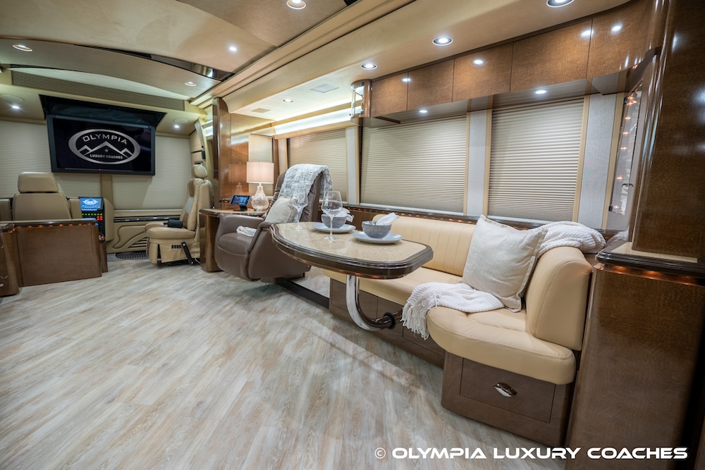 2009 Prevost Marathon XLII For Sale