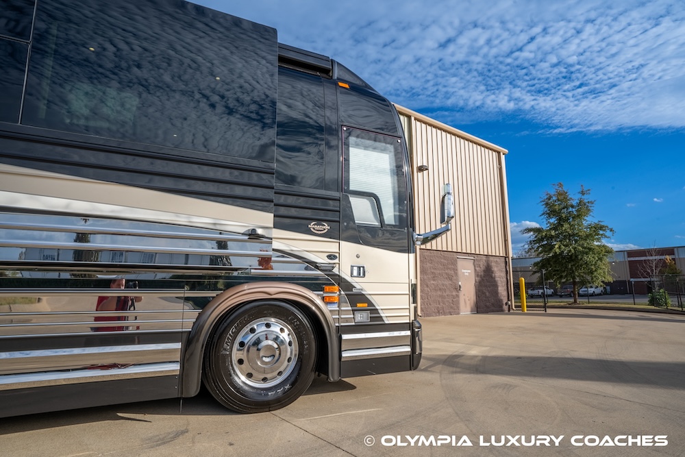 2009 Prevost Marathon XLII For Sale