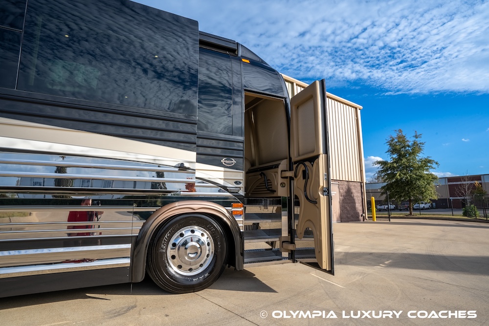 2009 Prevost Marathon XLII For Sale