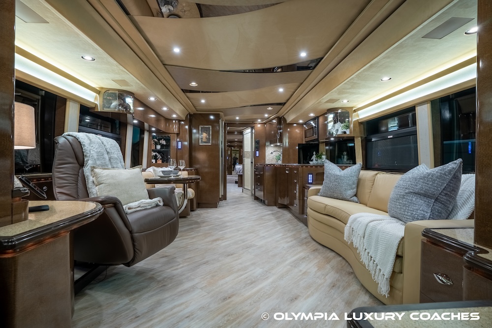 2009 Prevost Marathon XLII For Sale