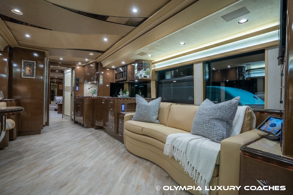 2009 Prevost Marathon XLII For Sale