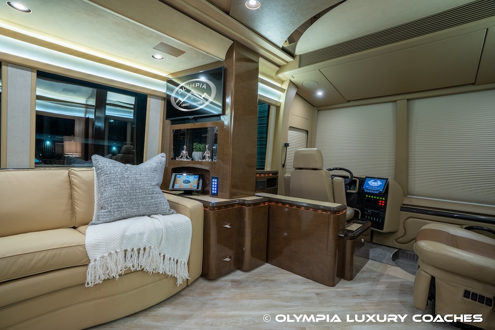 2009 Prevost Marathon XLII For Sale