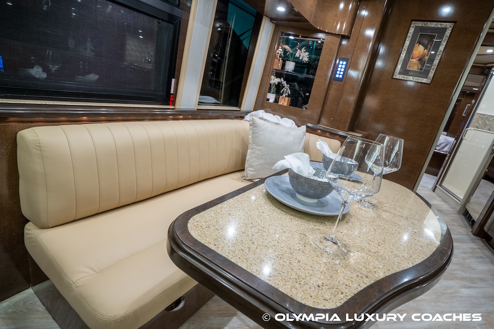 2009 Prevost Marathon XLII For Sale