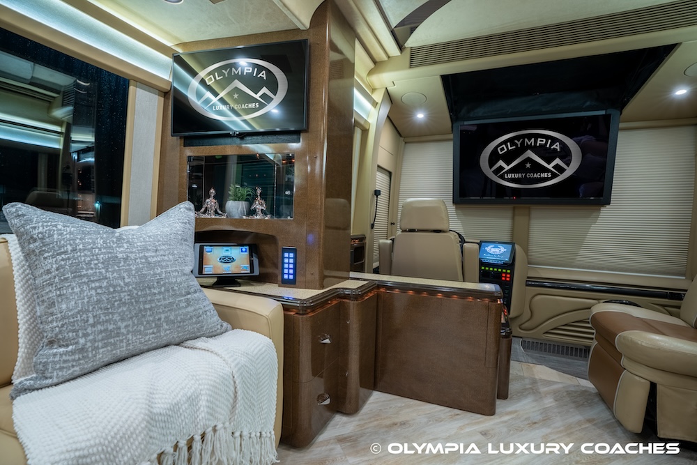 2009 Prevost Marathon XLII For Sale