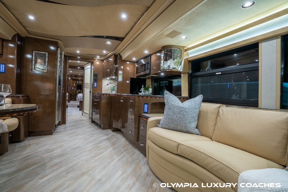 2009 Prevost Marathon XLII For Sale