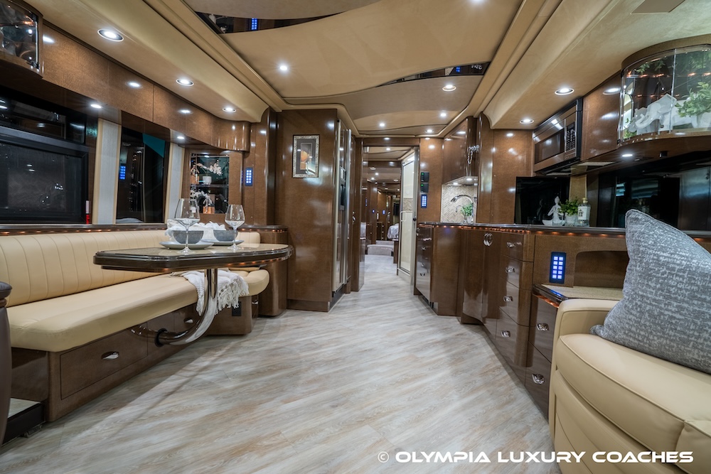 2009 Prevost Marathon XLII For Sale