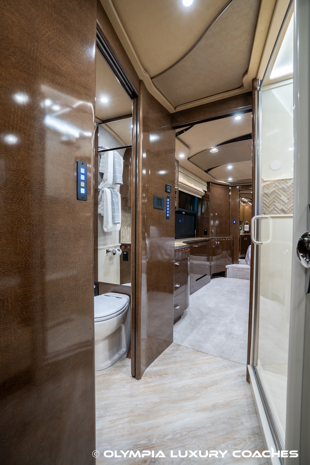 2009 Prevost Marathon XLII For Sale