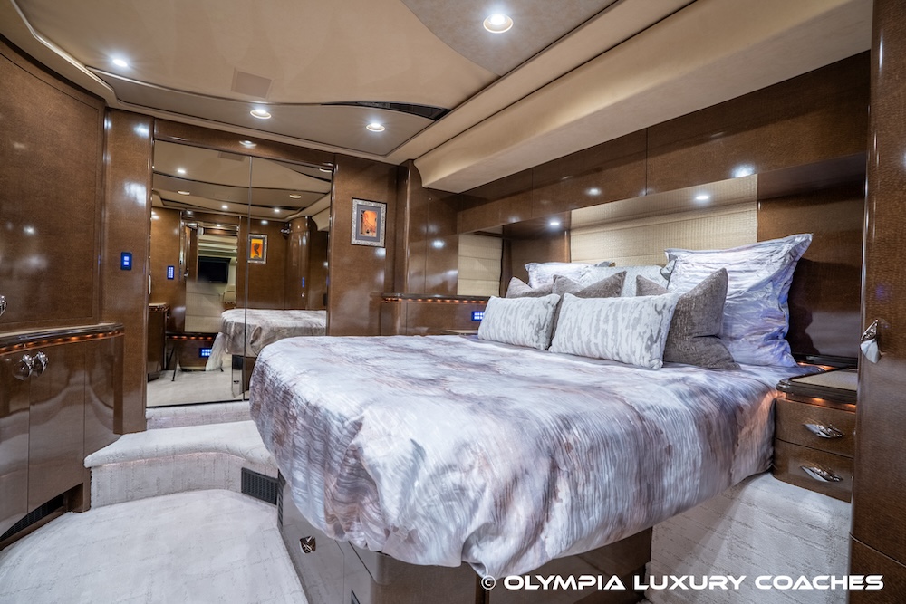 2009 Prevost Marathon XLII For Sale