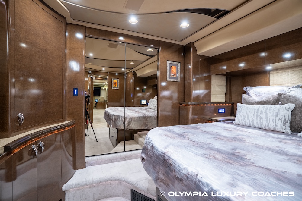 2009 Prevost Marathon XLII For Sale