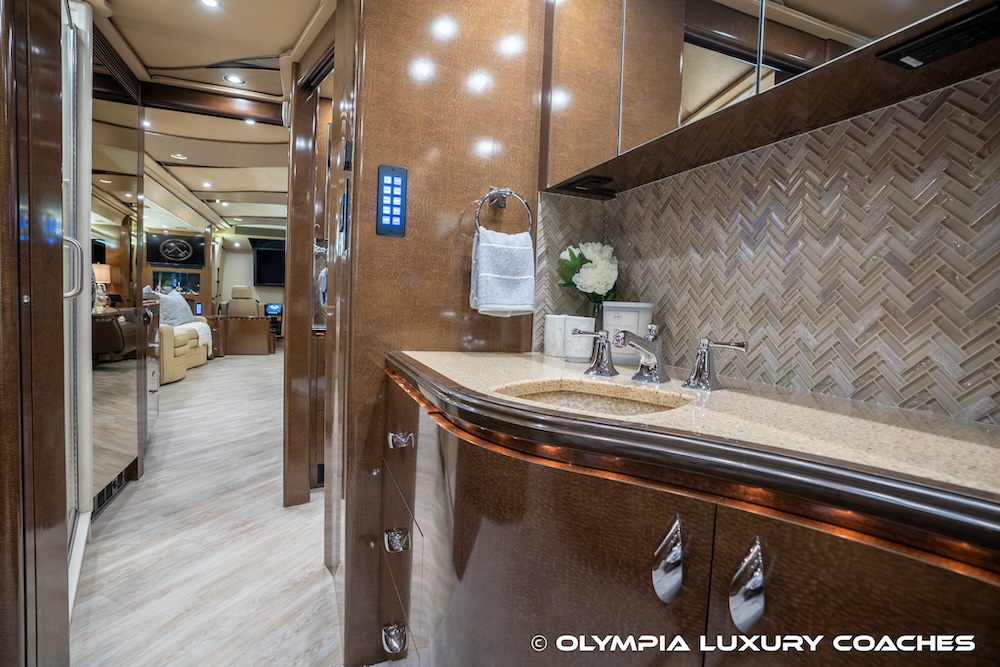 2009 Prevost Marathon XLII For Sale