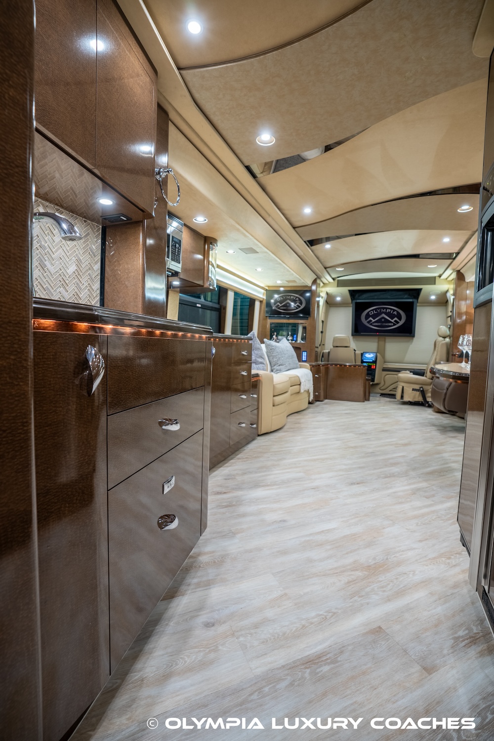 2009 Prevost Marathon XLII For Sale