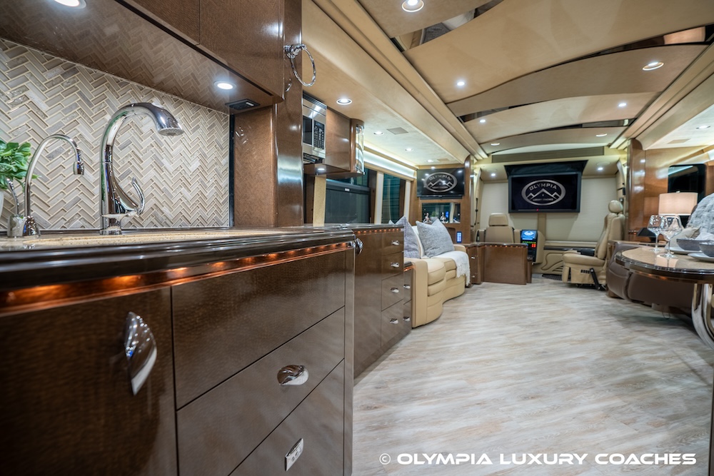 2009 Prevost Marathon XLII For Sale