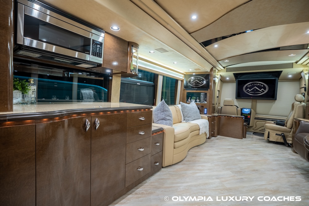 2009 Prevost Marathon XLII For Sale