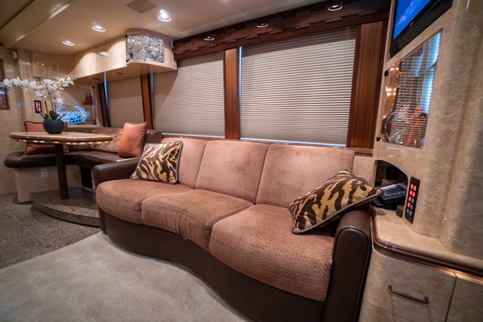 2009 Prevost  XLII For Sale