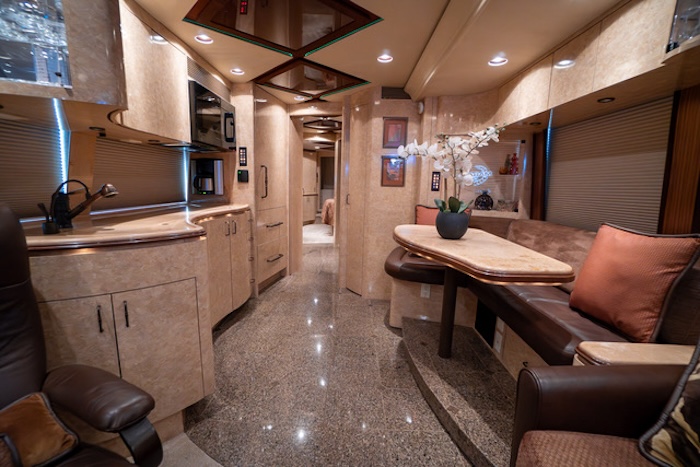 2009 Prevost  XLII For Sale