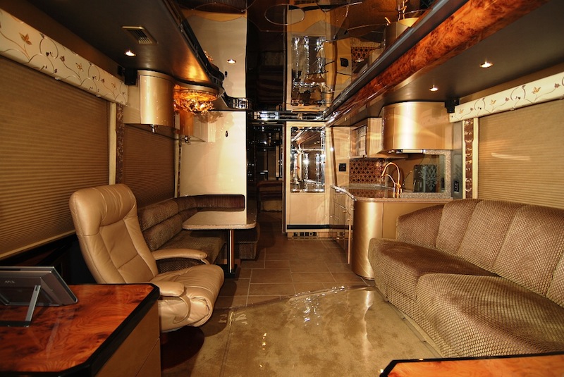 2009 Prevost Vantare H3-45 For Sale